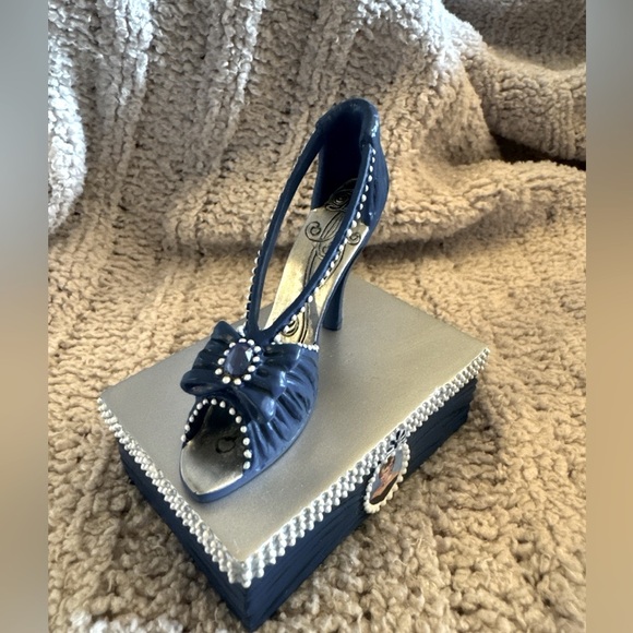 Fit for a Princess Collection “Glamour” #A1402 adult collectible released 2008 - Picture 1 of 13